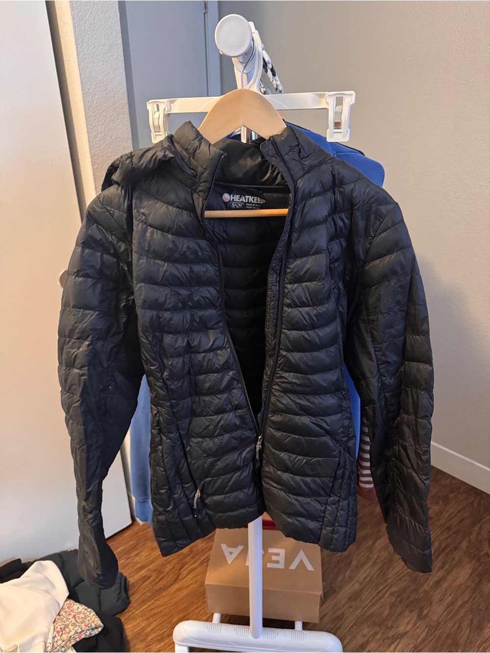 Women's Black Heatkeeper Packable Puffer Jacket